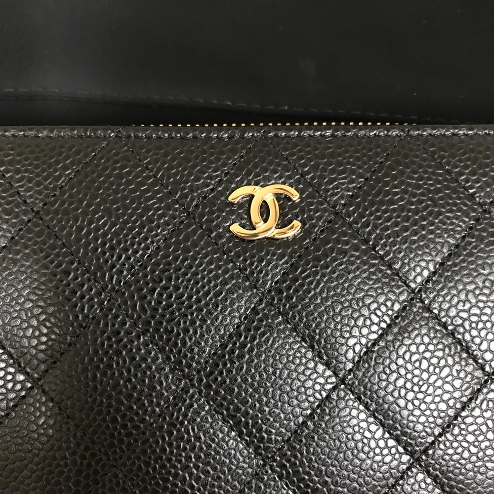 💯 Authentic Classic Chanel Wallet - Picture 3 of 6
